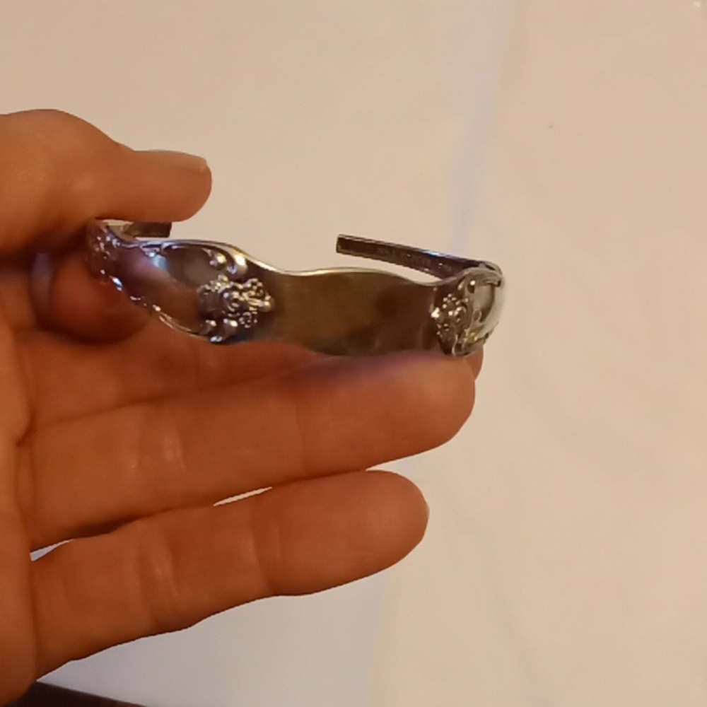 Vintage Rogers Oneida Cuff #296